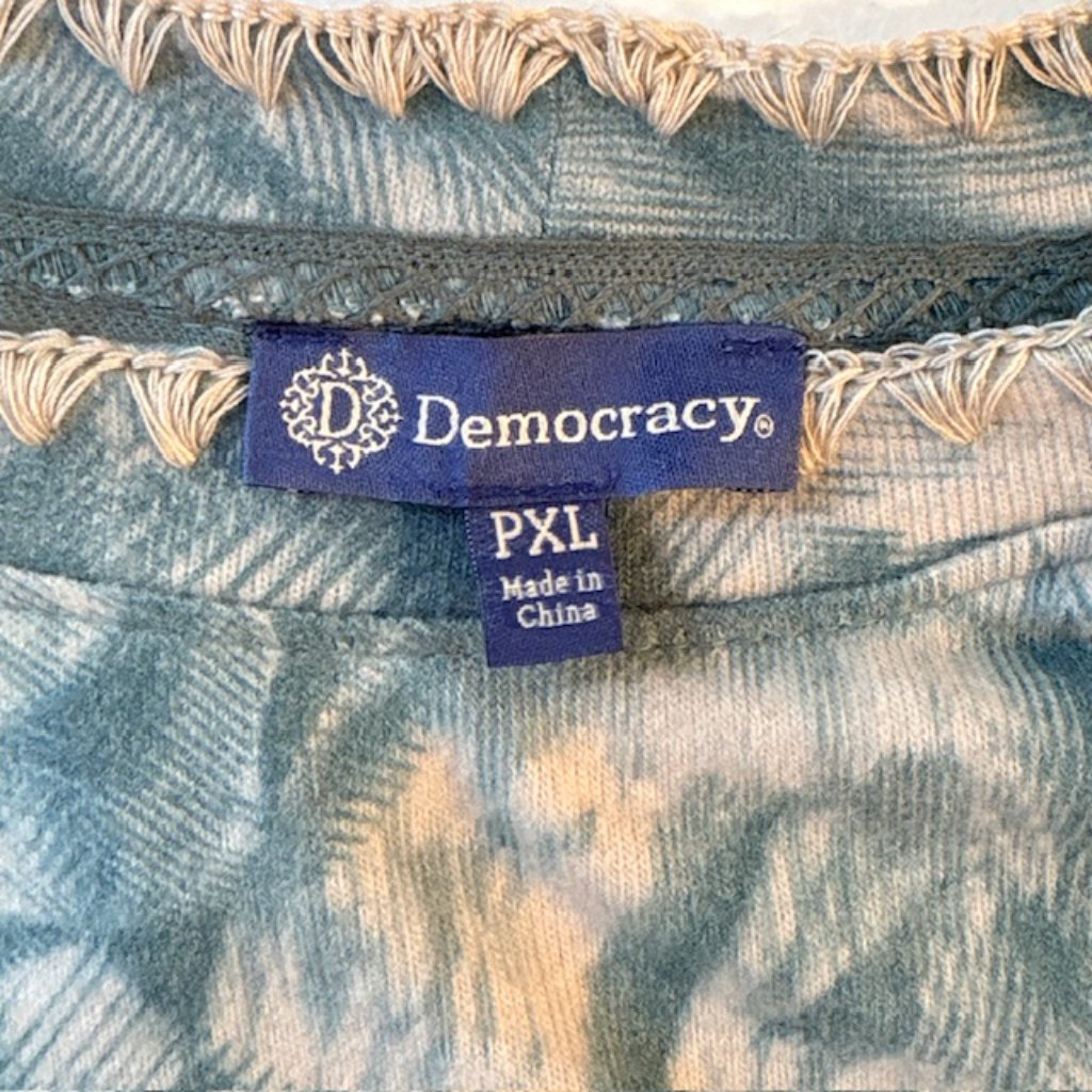 Democracy Womens Pxl Pullover Shirt Long Sleeve Embroidered Neckline Relaxed Nwt — image 5 of 8